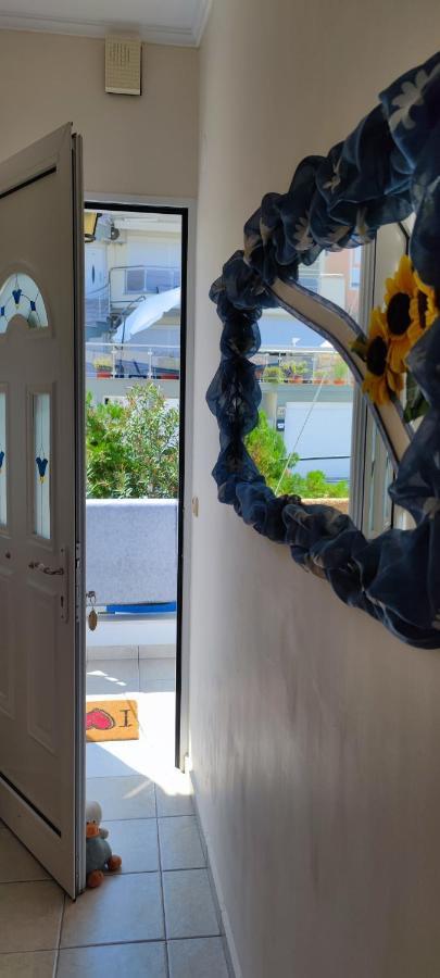 Sunflower Apartment Néa Péramos エクステリア 写真